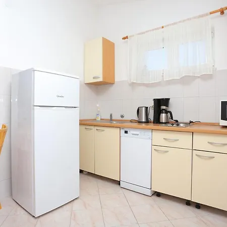 Family Friendly With A Swimming Pool Razanj, - 17867 Rogoznica (Sibenik-Knin)